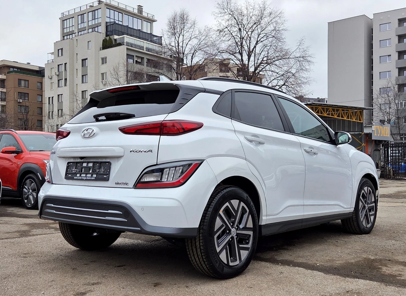 Hyundai Kona 64KWh/ГАРАНЦИОННА/ - изображение 4