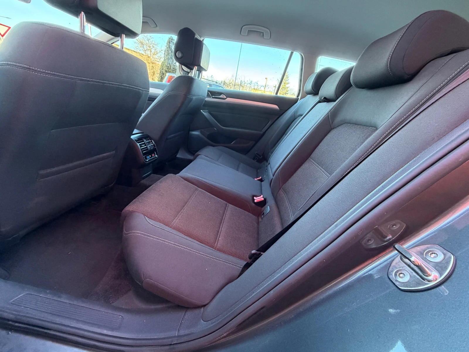 VW Passat 2.0TDI* DSG* ���������* B8 | Mobile.bg � ����������� 13