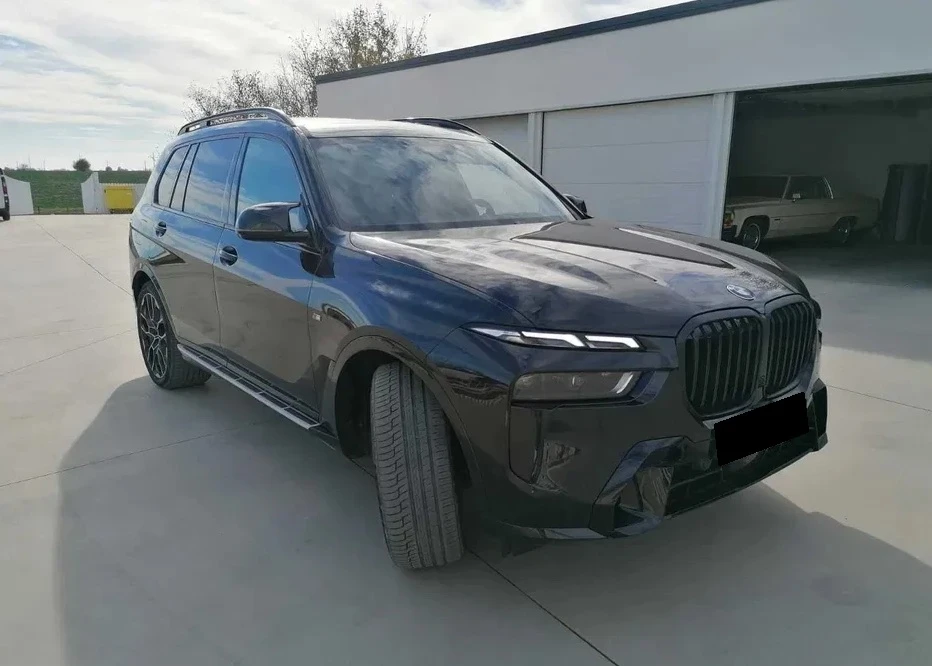BMW X7 40d xDrive M-Sport - изображение 2