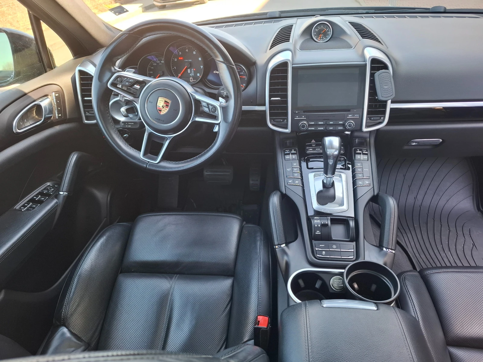 Porsche Cayenne CLEAN TITLE!, снимка 7 - Автомобили и джипове - 53808889