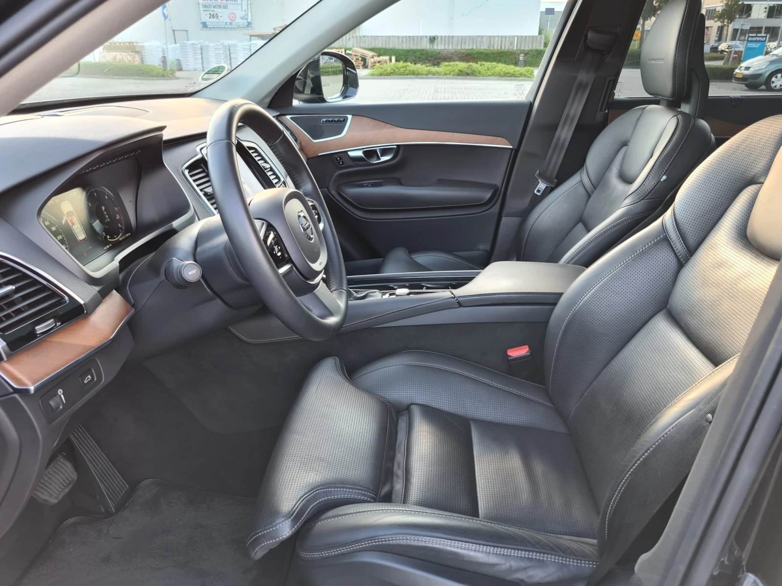 Volvo Xc90, снимка 3 - Автомобили и джипове - 54000023