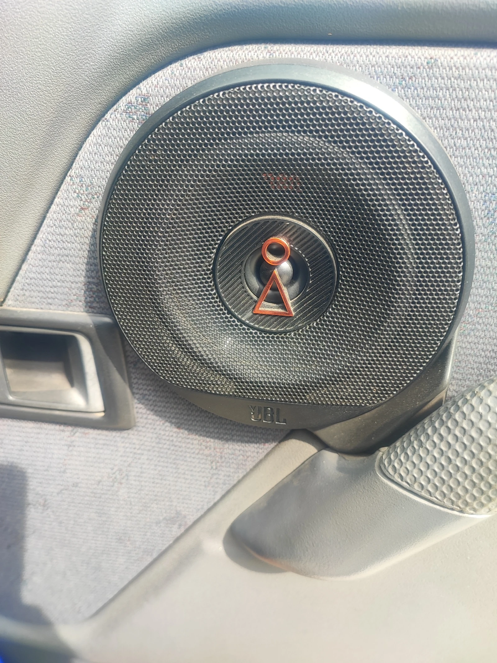 Land Rover Discovery, снимка 8 - Автомобили и джипове - 54097865