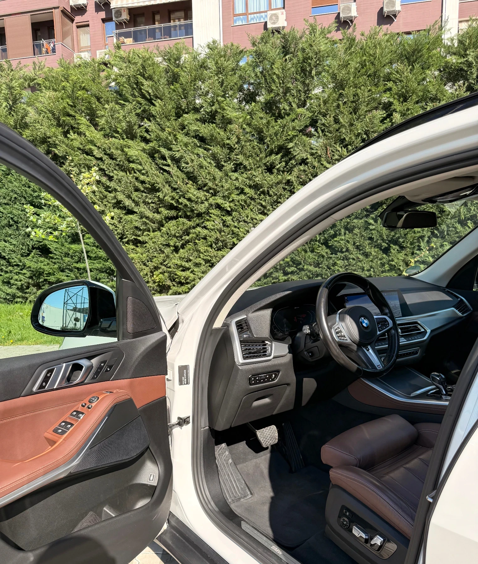 BMW X5 xDrive45e PHEV | ЕВРОПЕЙСКА | ТОП ИЗПЪЛНЕНИЕ, снимка 7 - Автомобили и джипове - 54317862