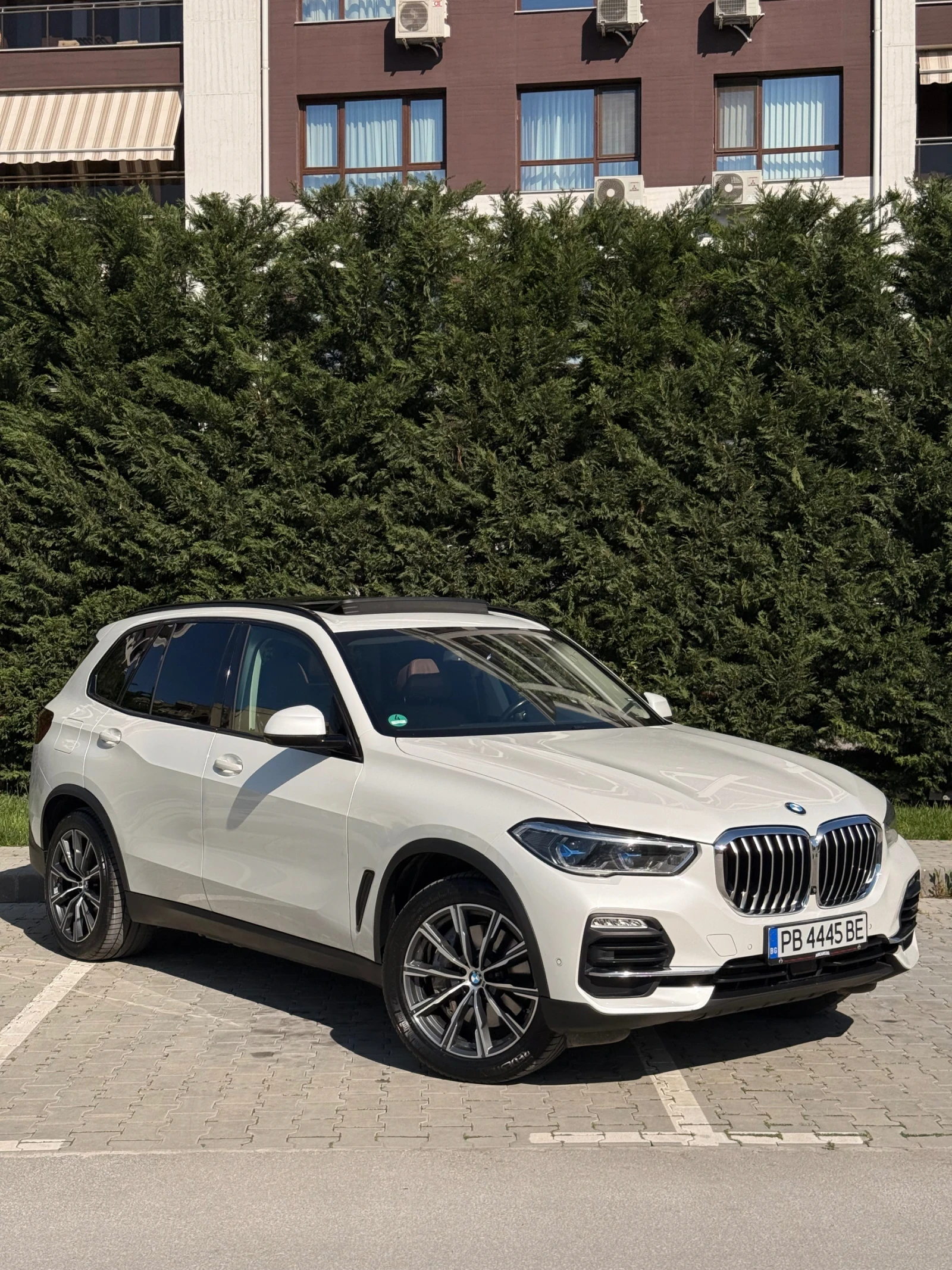 BMW X5 xDrive45e PHEV | ЕВРОПЕЙСКА | ТОП ИЗПЪЛНЕНИЕ, снимка 2 - Автомобили и джипове - 54317862