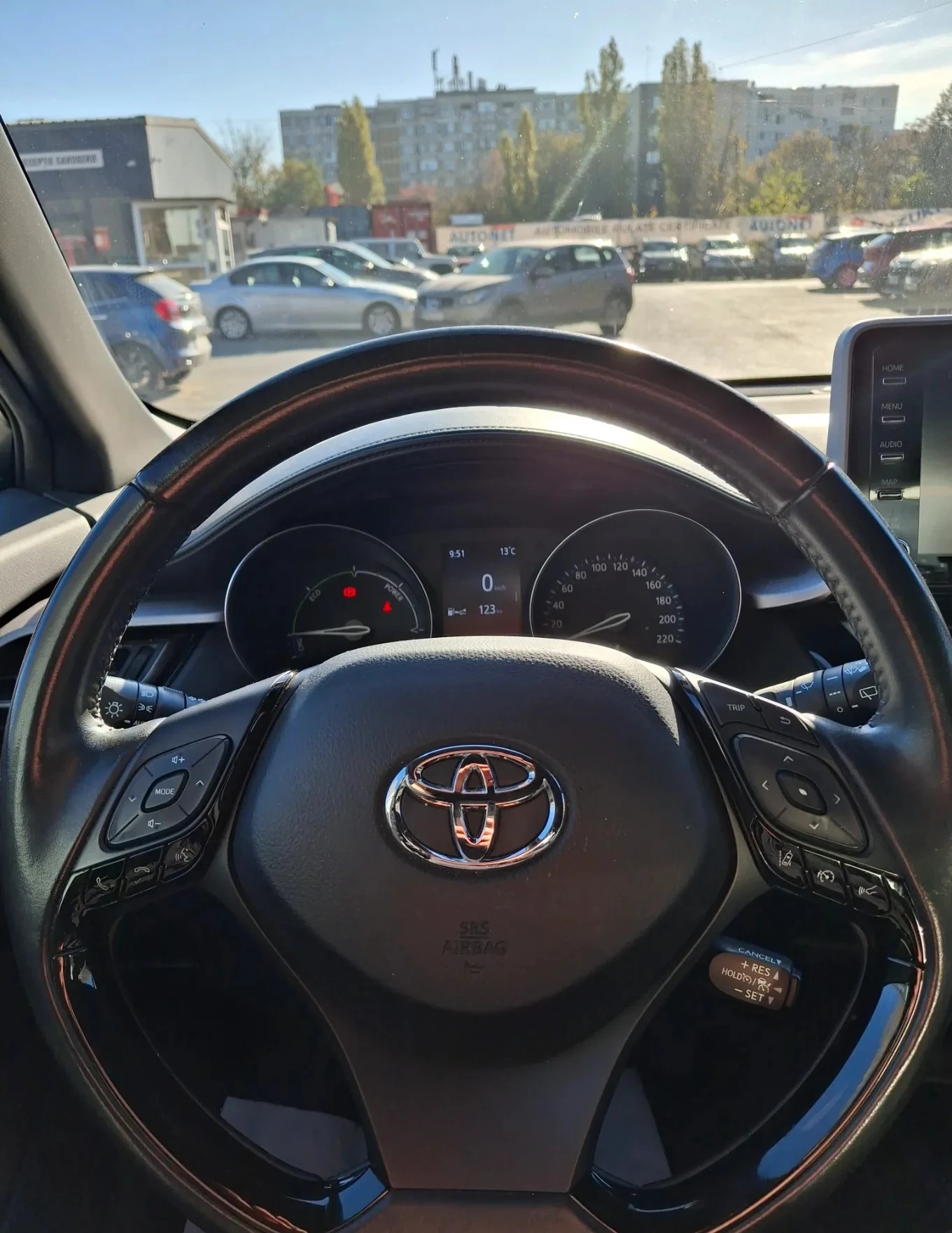 Toyota C-HR 1.8 HSD , снимка 7 - Автомобили и джипове - 54367454