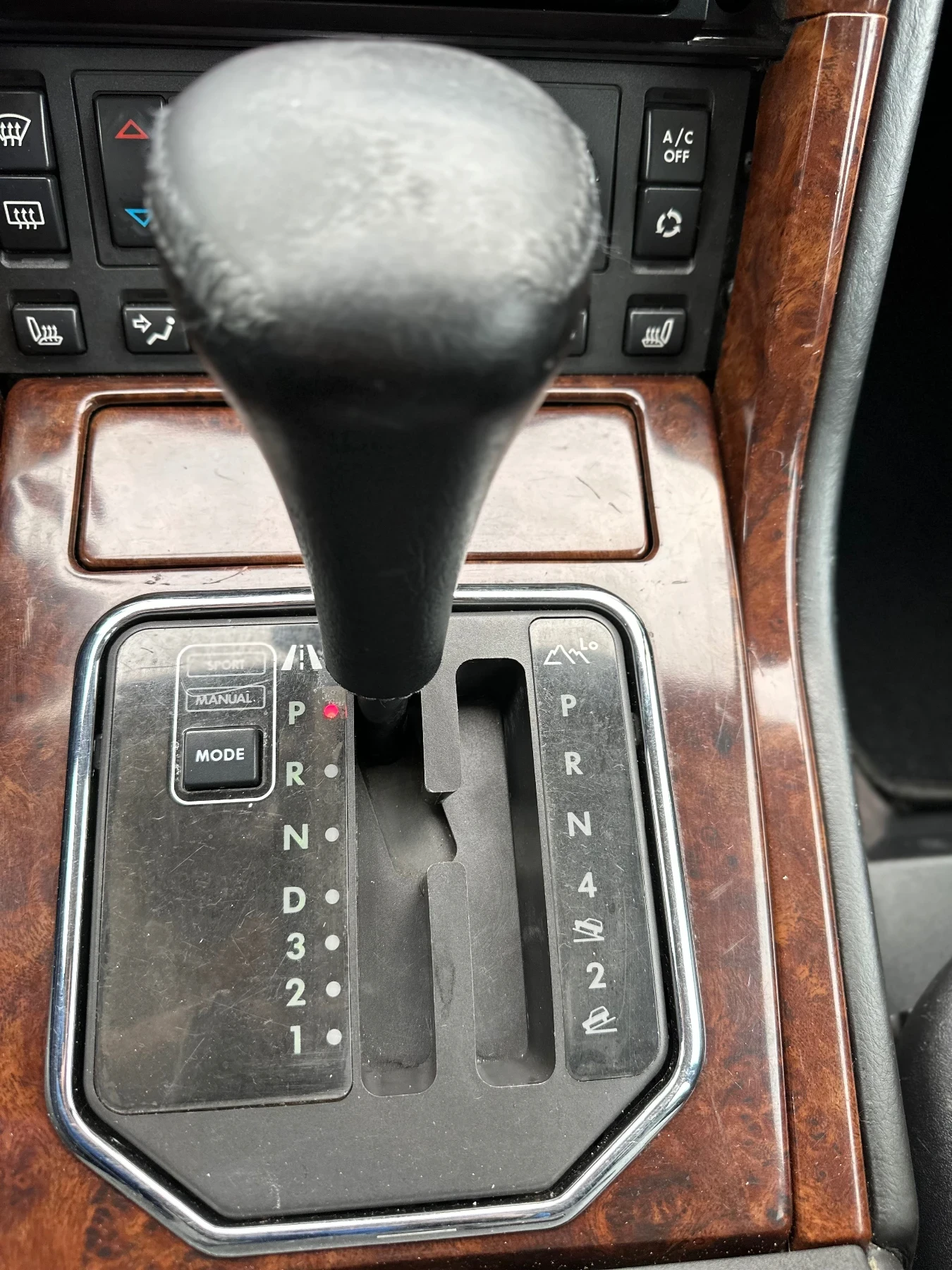 Land Rover Range rover 4.6 V8 LPG FACELIFT BOSH, снимка 15 - Автомобили и джипове - 54516078