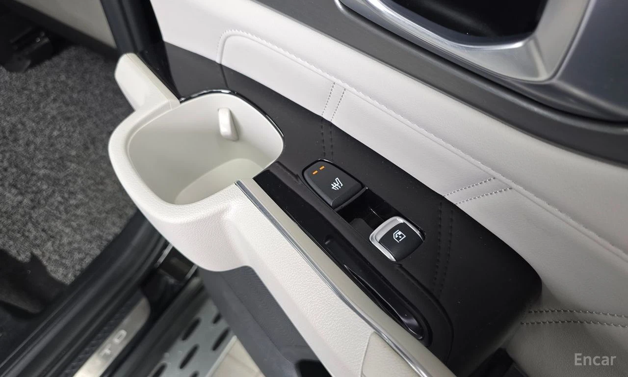 Kia Sorento 1.6 Hybrid Gravity 4x4* DISTRONIC* 360* PANORAMA* , снимка 15 - Автомобили и джипове - 55309984