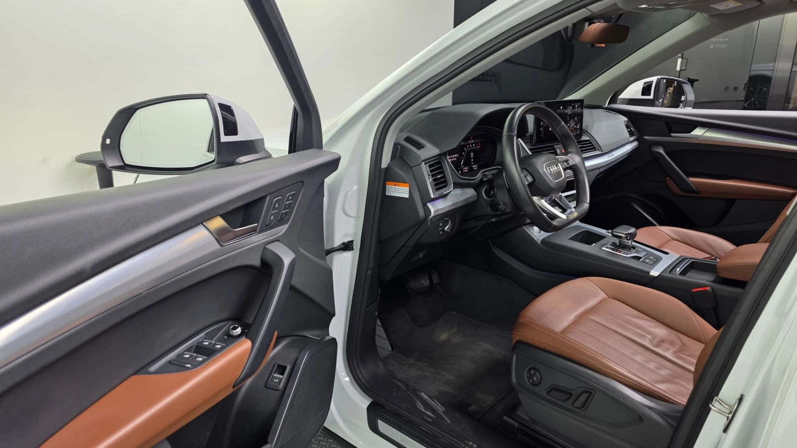 Audi Q5 45 TFSI quattro Sportback, снимка 8 - Автомобили и джипове - 55541331