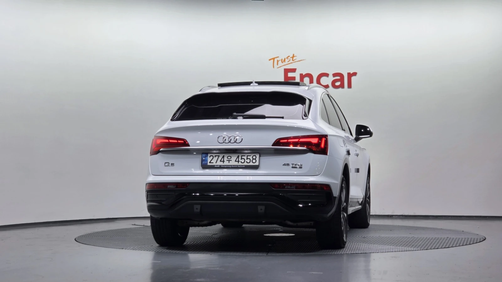 Audi Q5 45 TFSI quattro Sportback, снимка 4 - Автомобили и джипове - 55541331