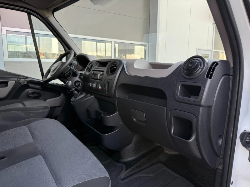 Renault Master 2.3 DCI, снимка 13 - Бусове и автобуси - 52839608