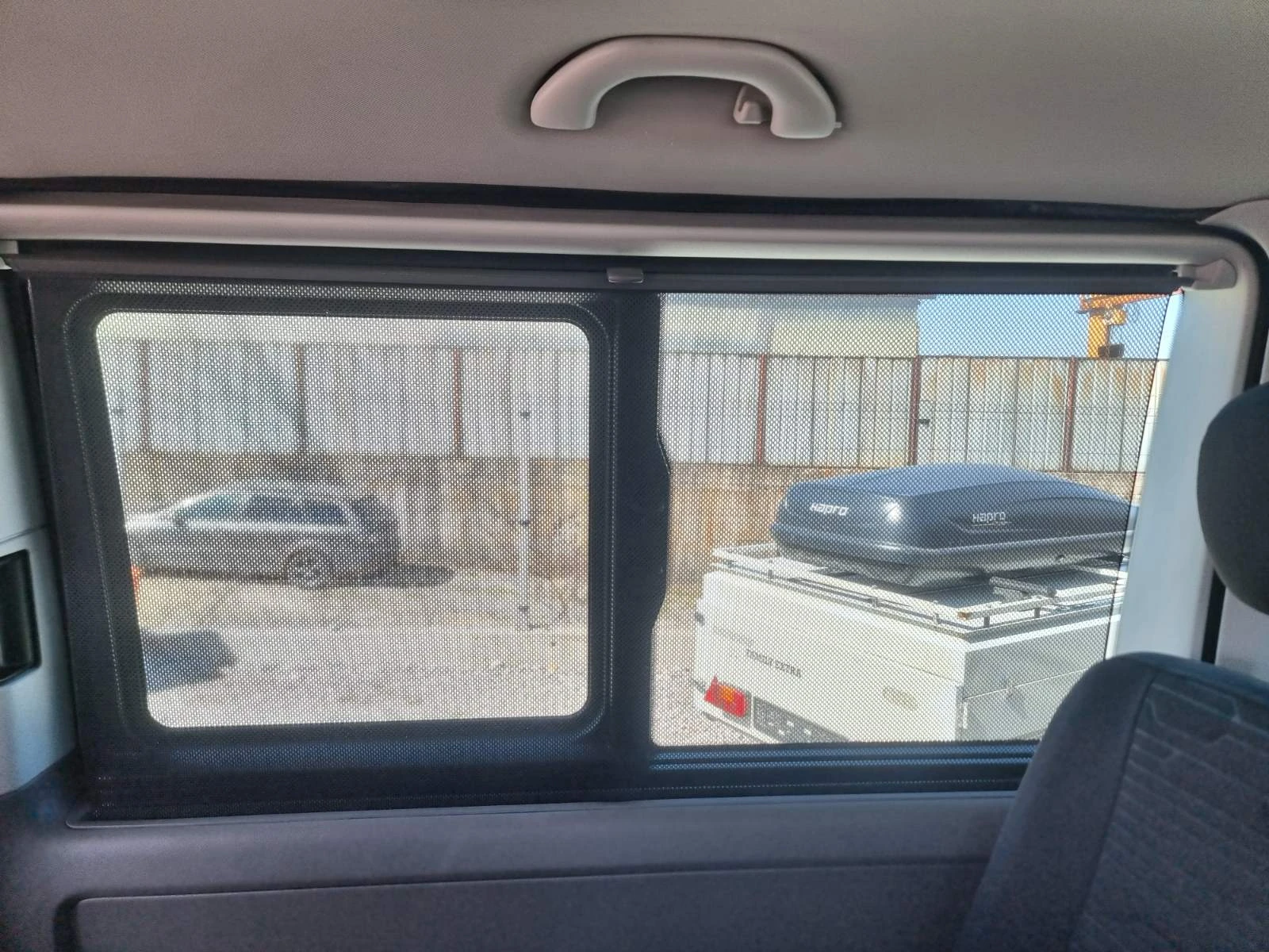 VW Caravelle 2.0TDI 7+ 1 4X4 ЦЕНА С ДДС, снимка 11 - Бусове и автобуси - 53845620