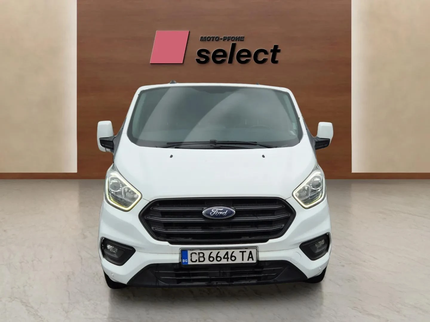 Ford Transit Custom 2.0TDCi, снимка 2 - Бусове и автобуси - 54108391