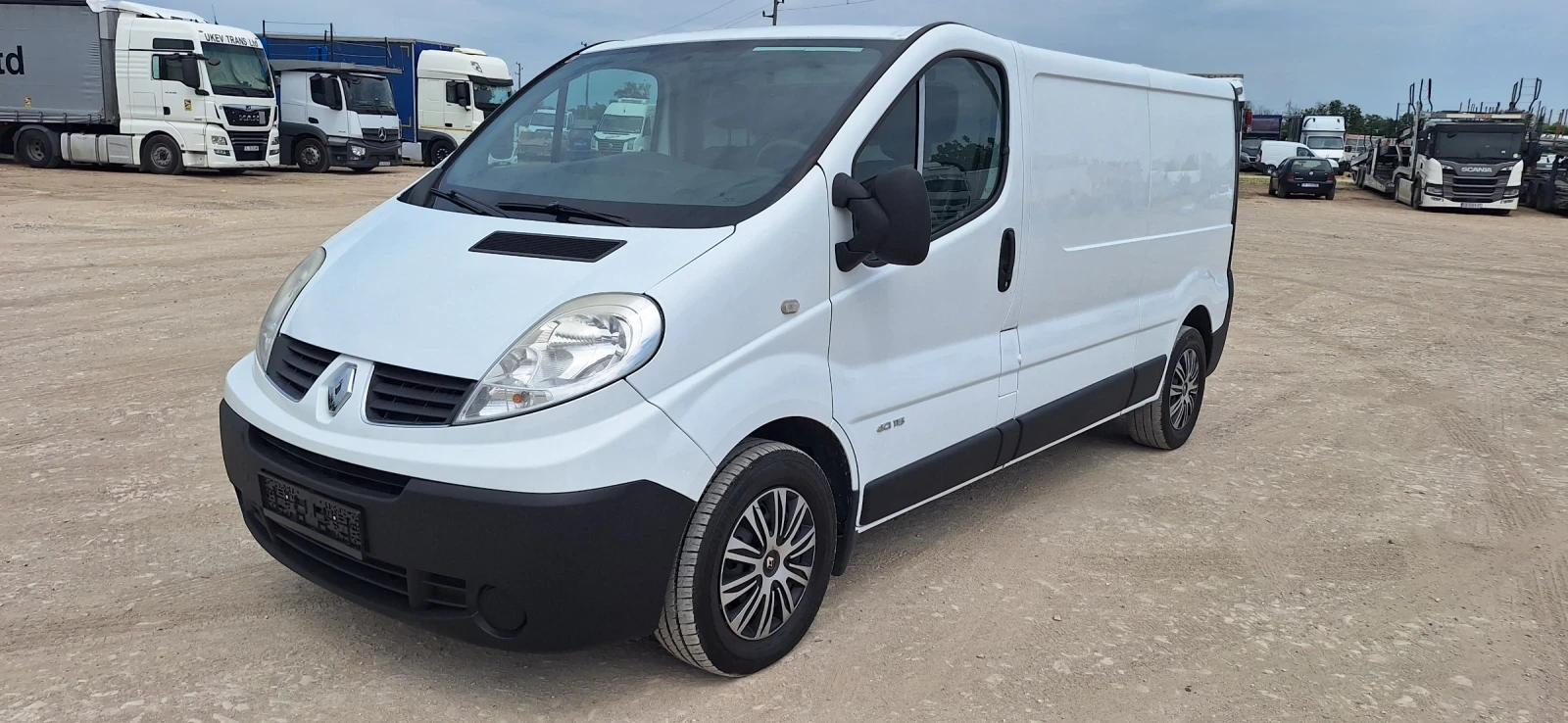Renault Trafic 2000 DCI, снимка 4 - Бусове и автобуси - 54737401