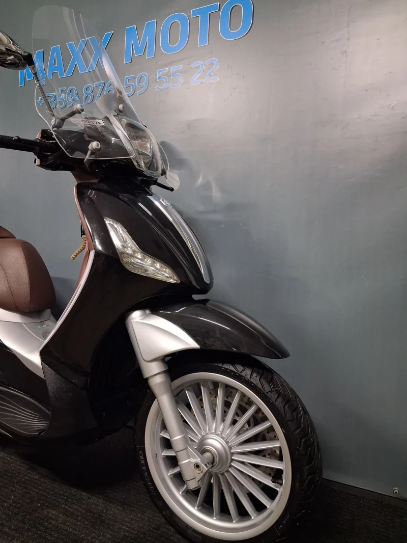 Piaggio Beverly 300i, снимка 8 - Мотоциклети и мототехника - 53275464