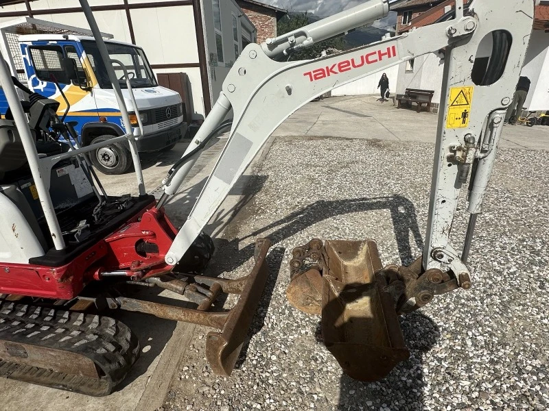 Багер Takeuchi TB216, снимка 6 - Индустриална техника - 47036096