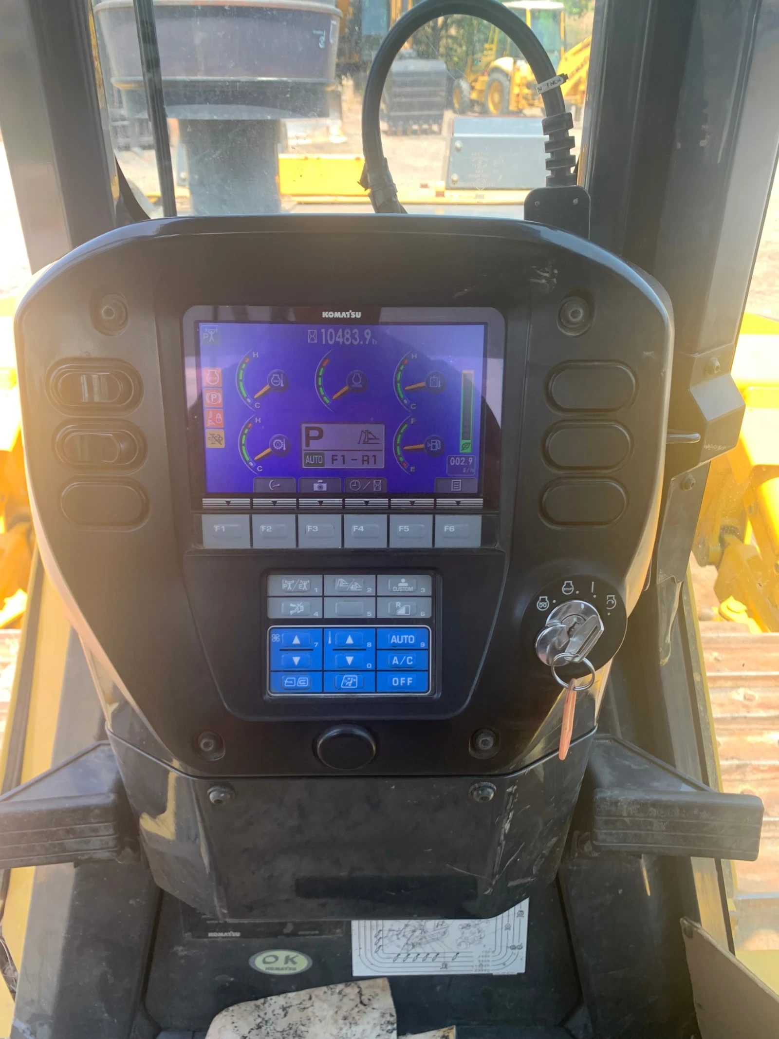Булдозер Komatsu D65EX-17 - изображение 6