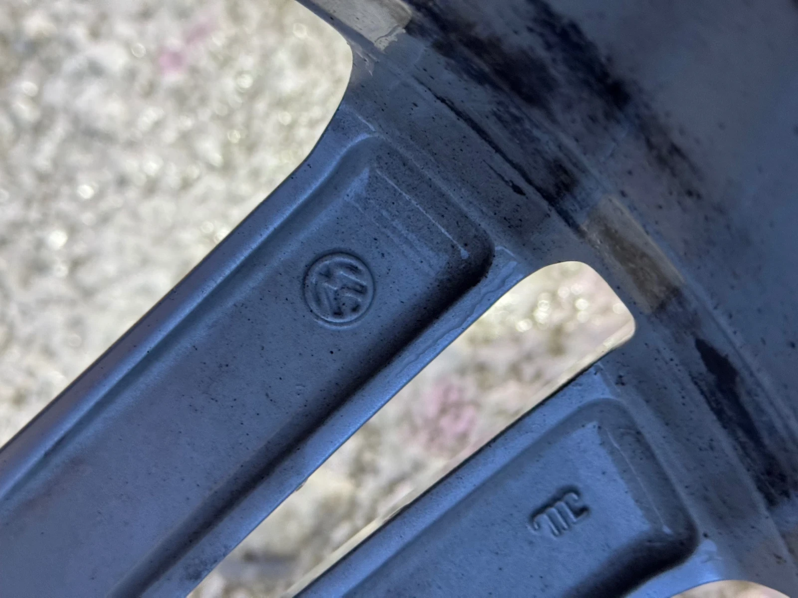 ������ �� VW | Mobile.bg � ����������� 4