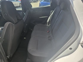 Renault Austral 1.3 TCe 140 EDC / в гаранция до 04.27, снимка 17