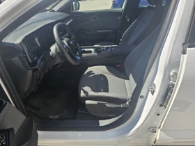 Renault Austral 1.3 TCe 140 EDC / в гаранция до 04.27, снимка 16