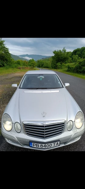 Mercedes-Benz E 320, снимка 1