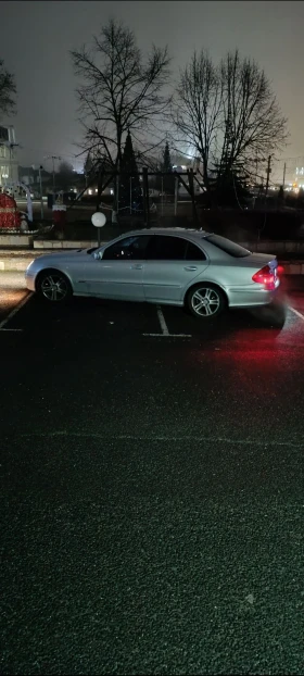 Mercedes-Benz E 320, снимка 7