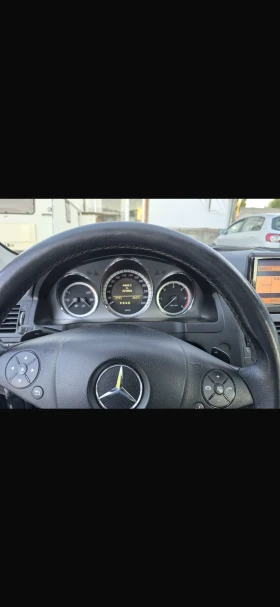 Mercedes-Benz C 350, снимка 10