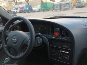 Hyundai Elantra 1.6 GL, седан, 107 к.с. 150 000 км, снимка 8