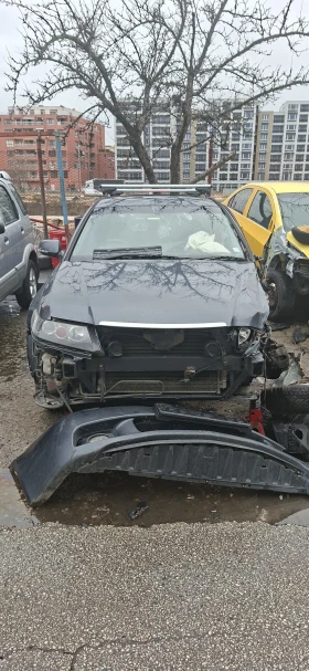 Honda Accord - 123 € / 240.57 лв. - 82475400 2