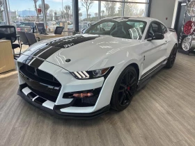 Ford Mustang SHELBY GT500 5.2L V8 760кс