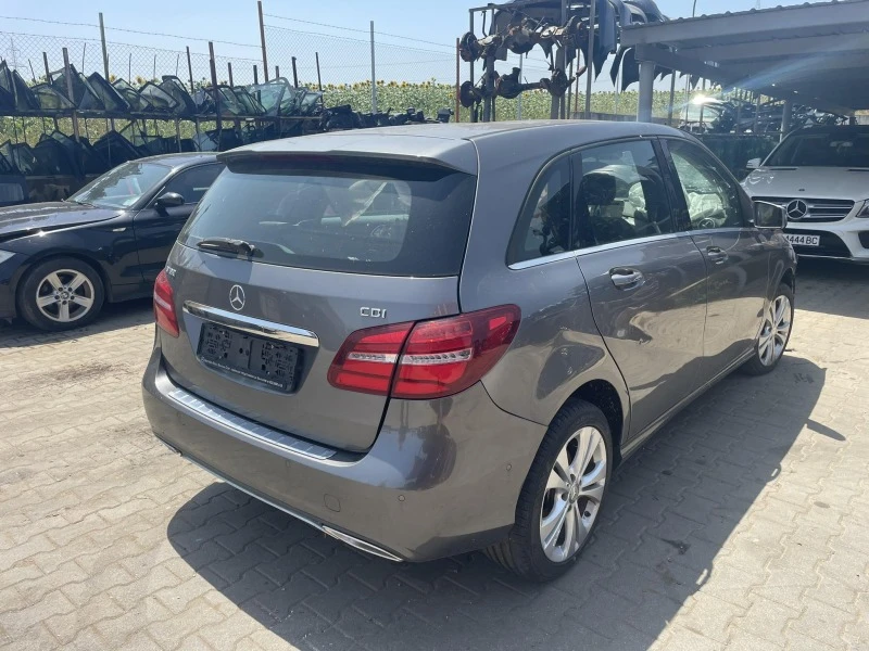 Mercedes-Benz B 180 1.5, снимка 1 - Автомобили и джипове - 41546398