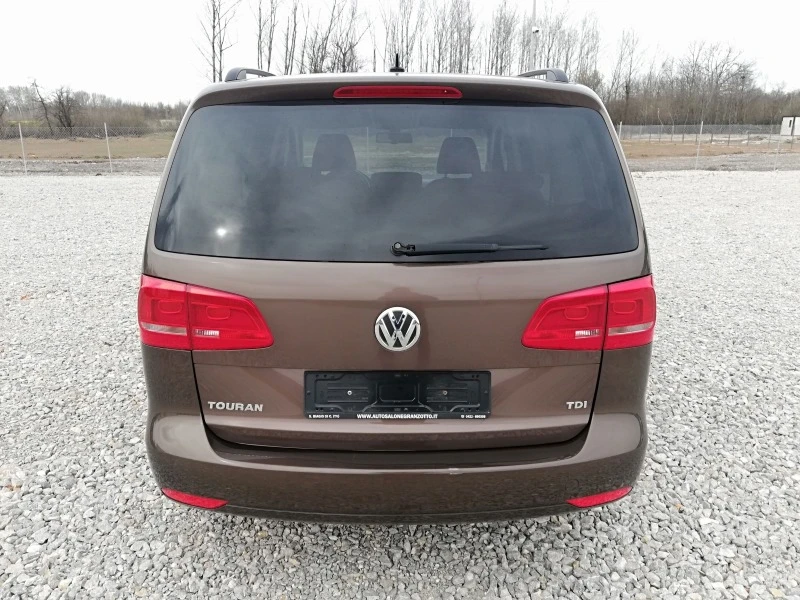 VW Touran 1.6TDI avtom IT., снимка 5 - Автомобили и джипове - 44968082