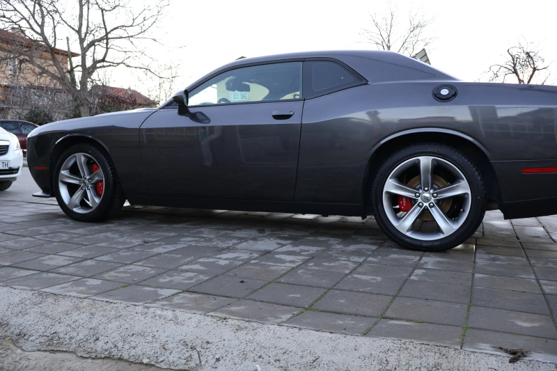 Dodge Challenger, снимка 4 - Автомобили и джипове - 52796134