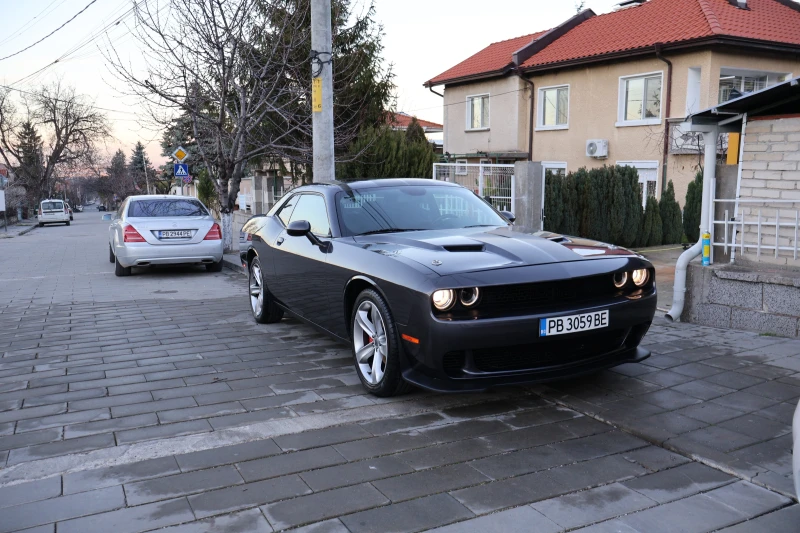 Dodge Challenger, снимка 7 - Автомобили и джипове - 52796134