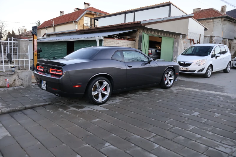Dodge Challenger, снимка 6 - Автомобили и джипове - 52796134