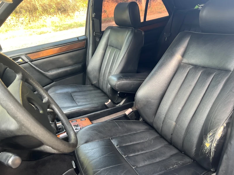 Mercedes-Benz 124 200E, снимка 8 - Автомобили и джипове - 48424735