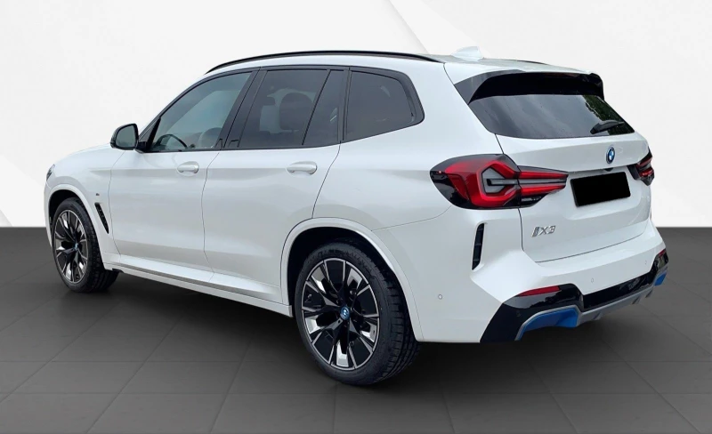 BMW iX3 = M-Sport= Impressive Гаранция, снимка 2 - Автомобили и джипове - 47578587