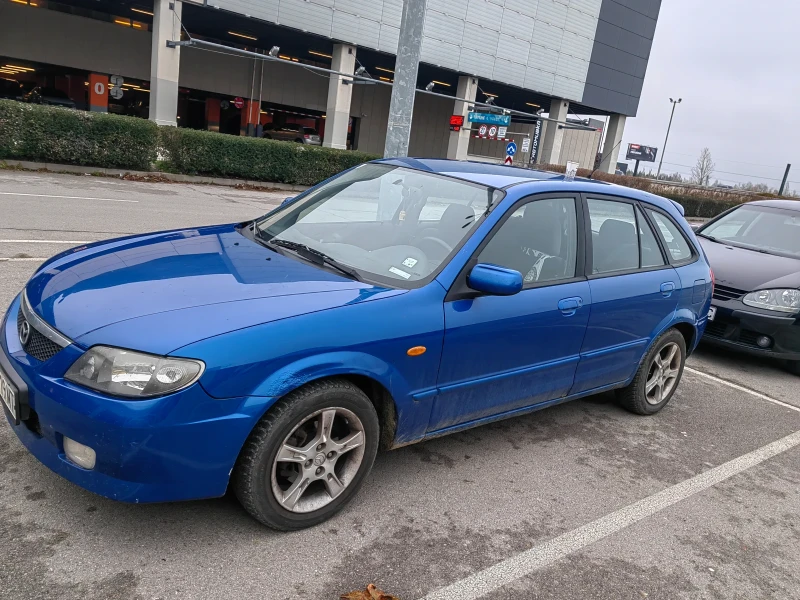 Mazda 323, снимка 2 - Автомобили и джипове - 48267352