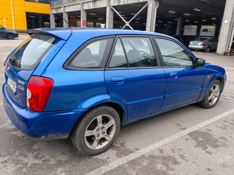 Mazda 323, снимка 4 - Автомобили и джипове - 48267352