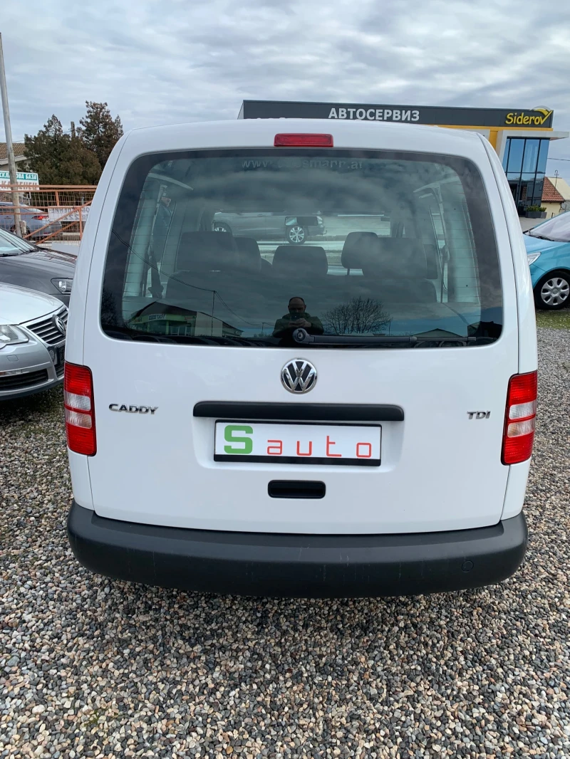 VW Caddy 1.6 TDI, снимка 4 - Автомобили и джипове - 48482563