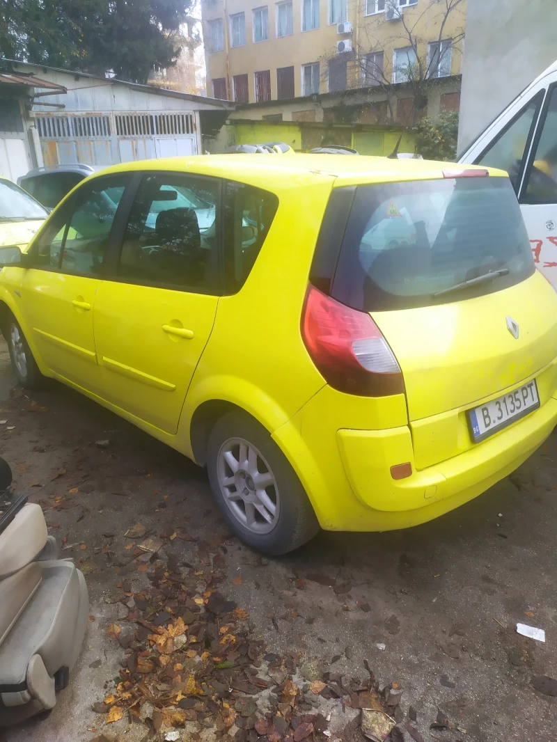 Renault Scenic 1.6 16v, снимка 2 - Автомобили и джипове - 48872284