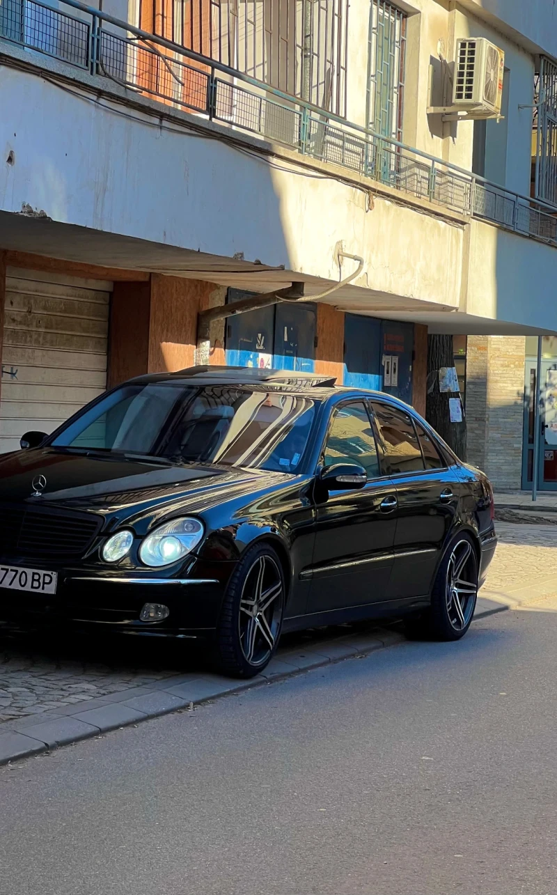 Mercedes-Benz E 500 Lpg, снимка 8 - Автомобили и джипове - 49354900