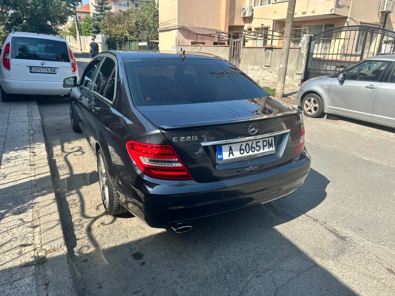Mercedes-Benz C 220, снимка 8 - Автомобили и джипове - 51670588
