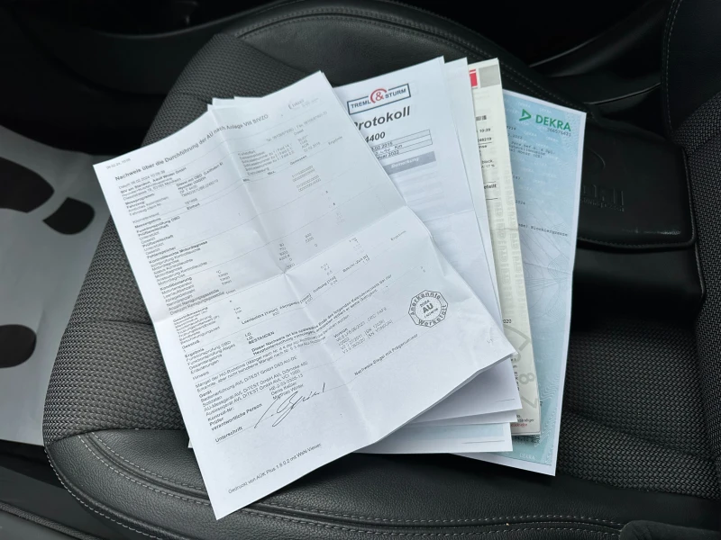 Hyundai I30 1.6d Автомат/Хечбек/Доказани км., снимка 12 - Автомобили и джипове - 52439732