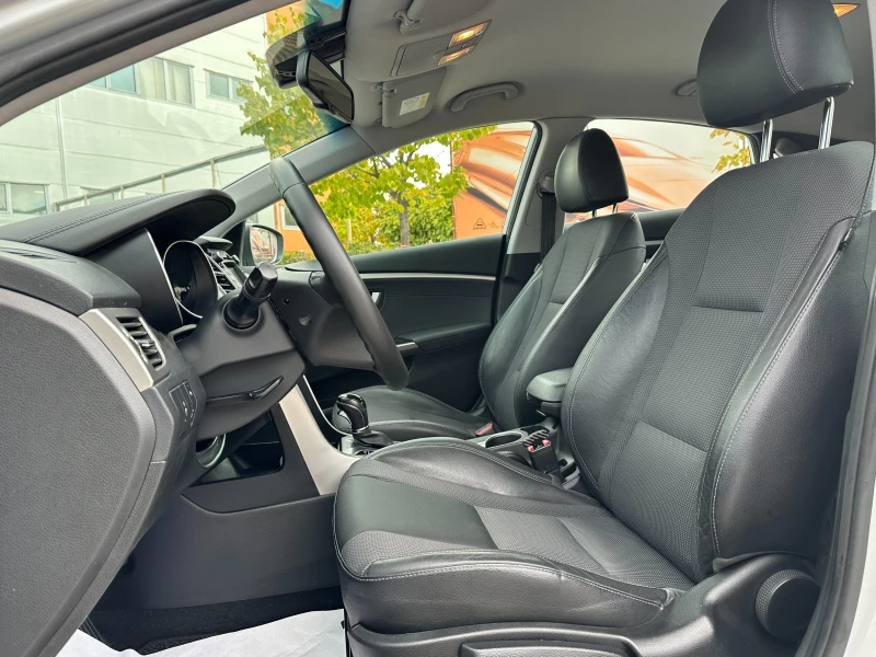 Hyundai I30 1.6d Автомат/Хечбек/Доказани км., снимка 8 - Автомобили и джипове - 52439732