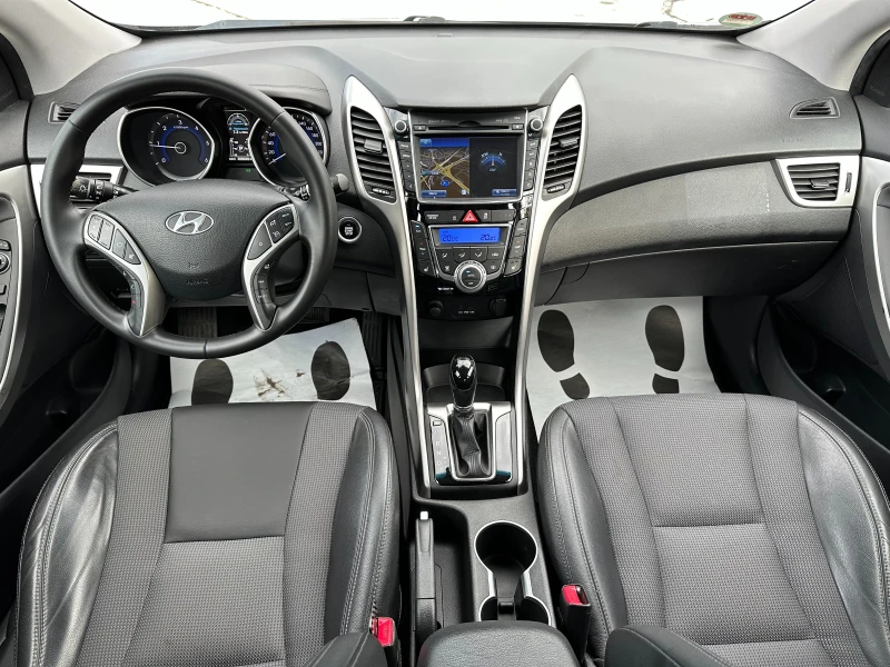 Hyundai I30 1.6d Автомат/Хечбек/Доказани км., снимка 10 - Автомобили и джипове - 52439732