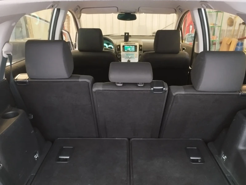 Toyota Corolla verso 1.8VVTI BENZIN/GAS, снимка 14 - Автомобили и джипове - 53063125