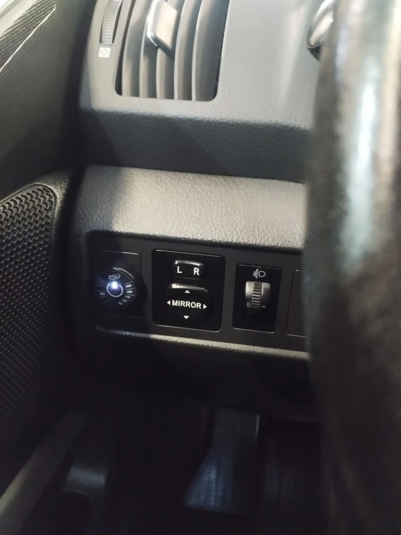 Toyota Corolla verso 1.8VVTI BENZIN/GAS, снимка 12 - Автомобили и джипове - 53063125