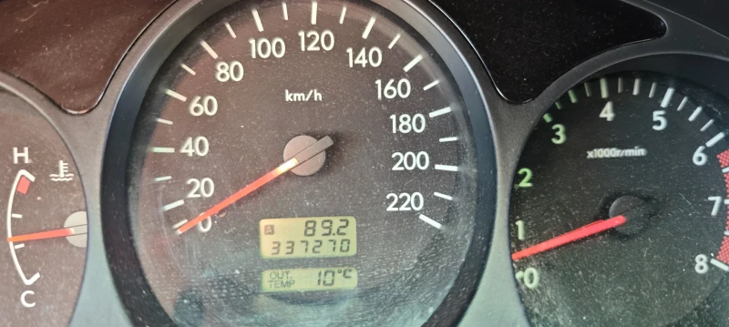 Subaru Forester, снимка 14 - Автомобили и джипове - 53160128