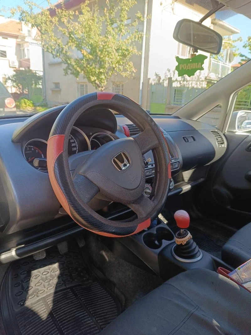 Honda Jazz, снимка 5 - Автомобили и джипове - 54250942