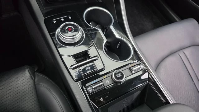 Kia K5 2.0 LPI Trendy | Adaptive Cruise | LED, снимка 6 - Автомобили и джипове - 55552166